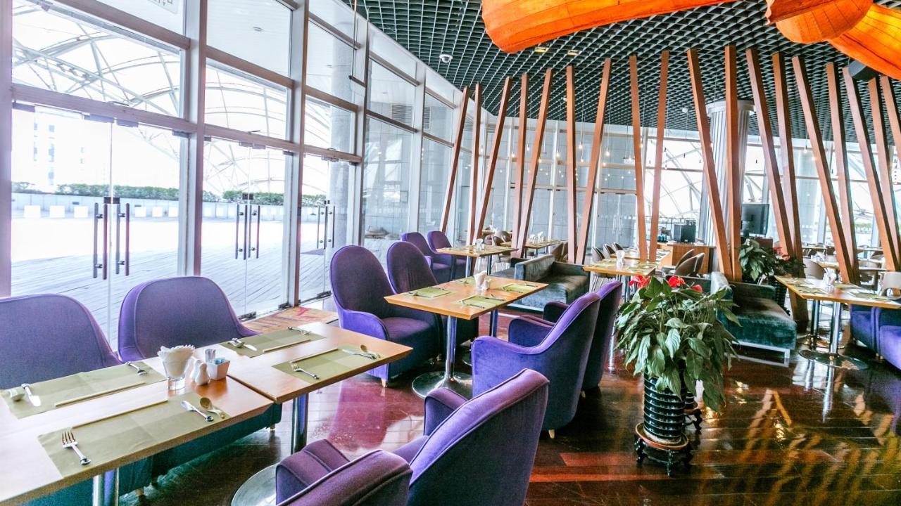 Holiday Inn Binhai Tianjin Buitenkant foto