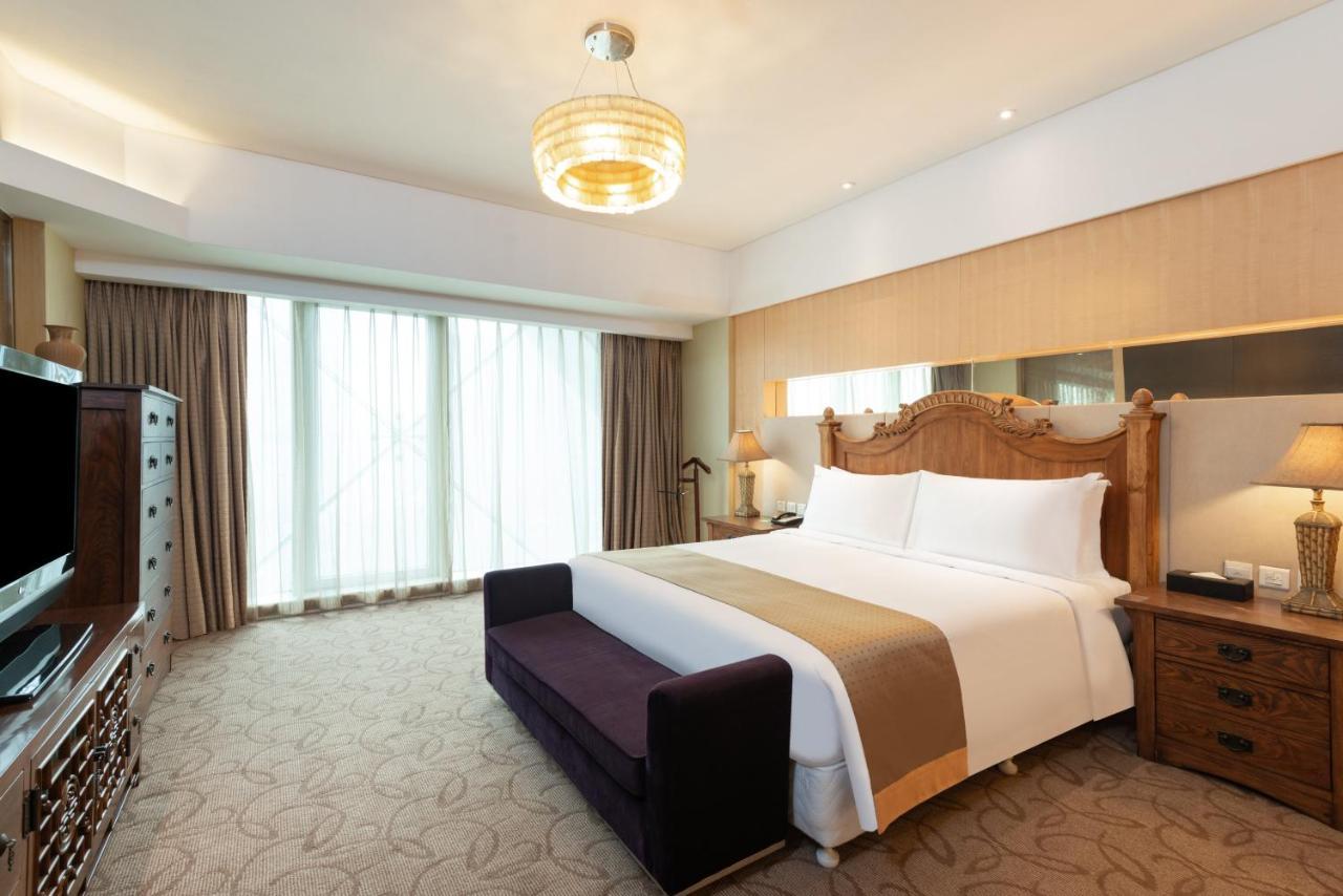 Holiday Inn Binhai Tianjin Buitenkant foto