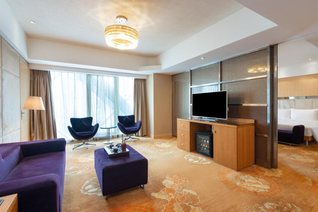 Holiday Inn Binhai Tianjin Buitenkant foto