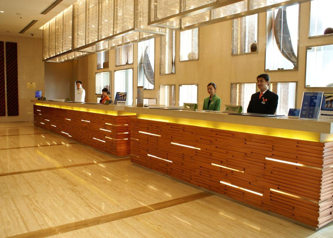 Holiday Inn Binhai Tianjin Buitenkant foto