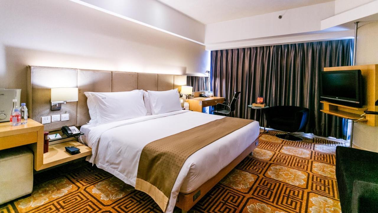 Holiday Inn Binhai Tianjin Buitenkant foto