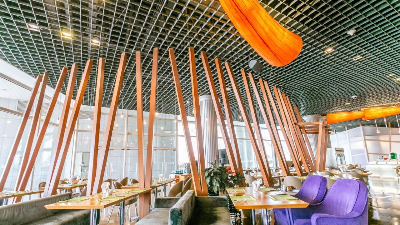 Holiday Inn Binhai Tianjin Buitenkant foto